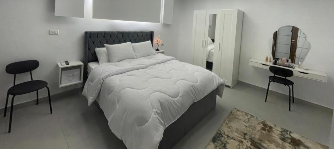 Apartment كمبوند وان قاطمية معمار المرشدي Cairo